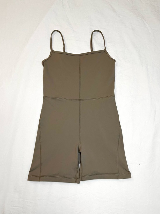 Aritzia Dresses & Skirts - Aritzia Golden Brown Romper